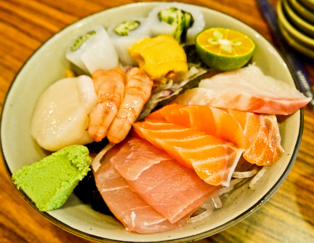 台北 市民大道 宇澤小鋪 吃生魚丼