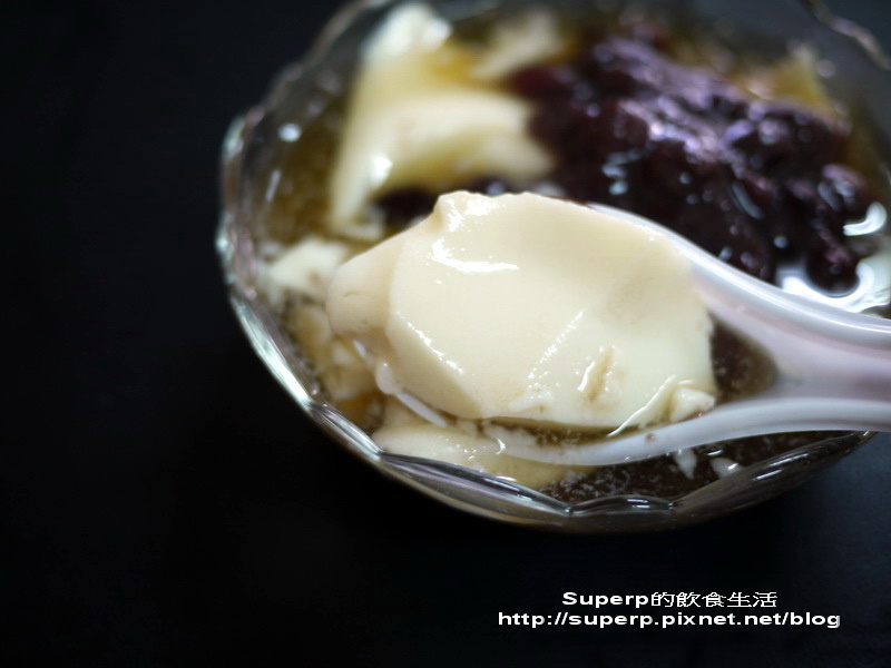 [南台灣食記]台南小吃二連發之阿憨鹹粥和安平豆花