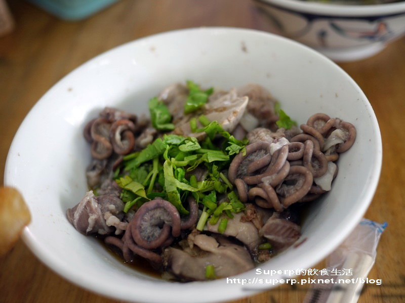 [南台灣食記]台南小吃二連發之阿憨鹹粥和安平豆花