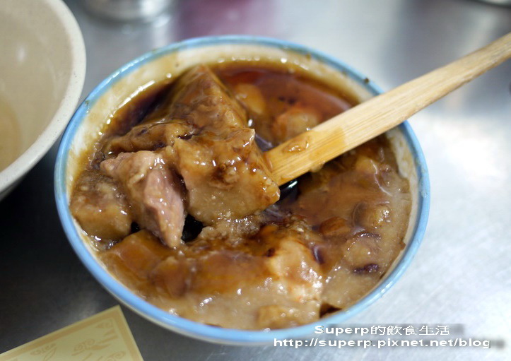 [南台灣食記]台南小吃二連發之富盛號的秒殺碗粿和金得春捲