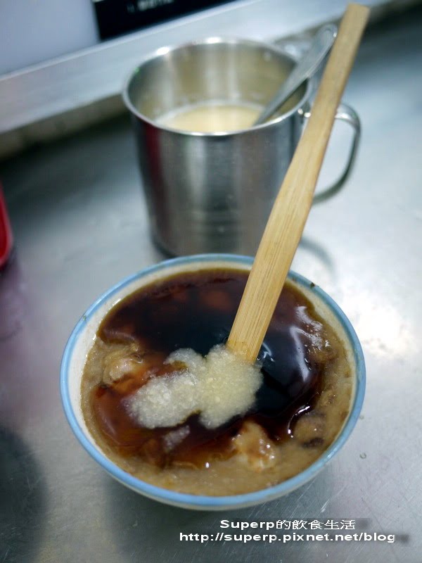 [南台灣食記]台南小吃二連發之富盛號的秒殺碗粿和金得春捲