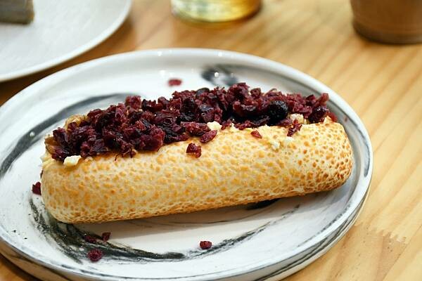 高雄市鼓山區不限時的咖啡廳,讓你從早餐暢聊到深夜【咖啡覺醒(美術館店)】就是一個非常好的選擇!※高雄咖啡廳推薦