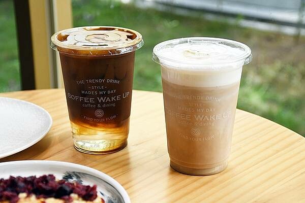 高雄市鼓山區不限時的咖啡廳,讓你從早餐暢聊到深夜【咖啡覺醒(美術館店)】就是一個非常好的選擇!※高雄咖啡廳推薦