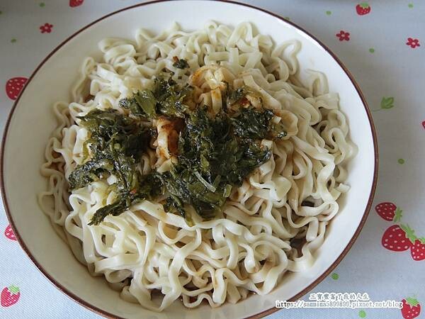 居家麵食推薦【靜享】好方便蕎麥拌麵(酸菜/麻醬)&好溫暖雞腿湯麵(香菇雞腿/麻油雞腿/四物雞腿) 靜靜享用濃