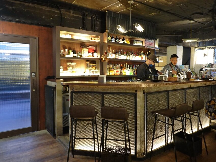 台北大安—浪苑 Garden of Rover｜座落東區三角窗 客製一晚專屬於你的微醺｜忠孝敦化站、統領百貨