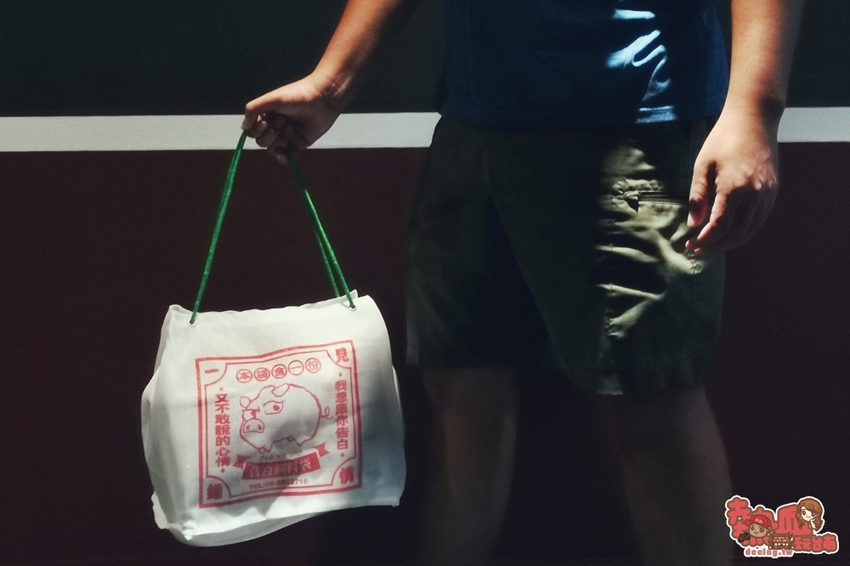 【台南伴手禮】全台南獨賣!油漆桶告白爆米花,是你告白的最佳利器:豬飼料柑仔店 - 熱血玩台南。跳躍新世界