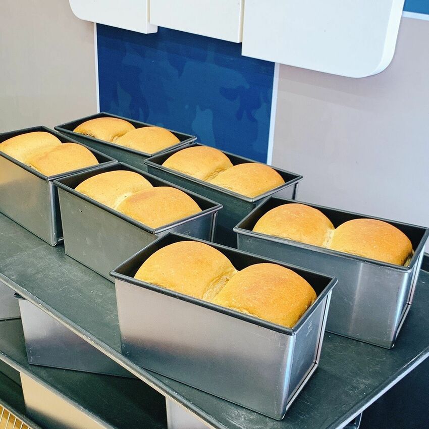 貝克窯·日式柴燒窯烤麵包 嚴選小農食材、紮實的口感、窯烤柴香太好吃了😋