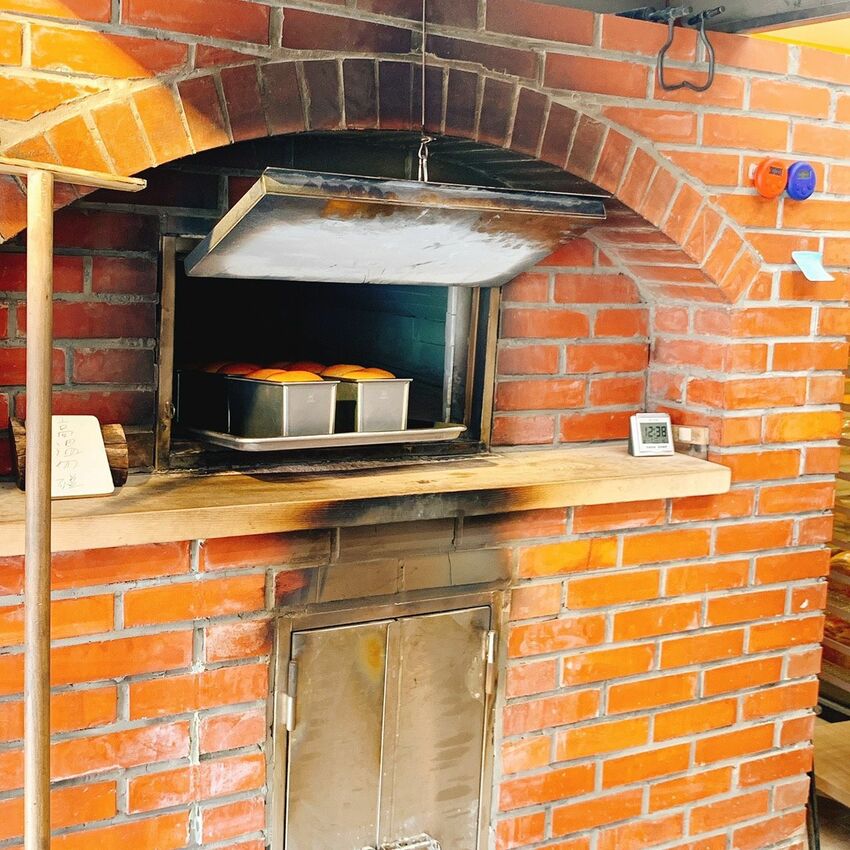 貝克窯·日式柴燒窯烤麵包 嚴選小農食材、紮實的口感、窯烤柴香太好吃了😋