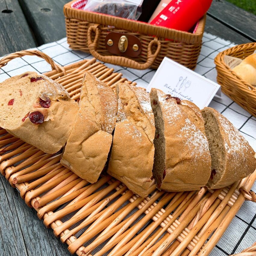 貝克窯·日式柴燒窯烤麵包 嚴選小農食材、紮實的口感、窯烤柴香太好吃了😋