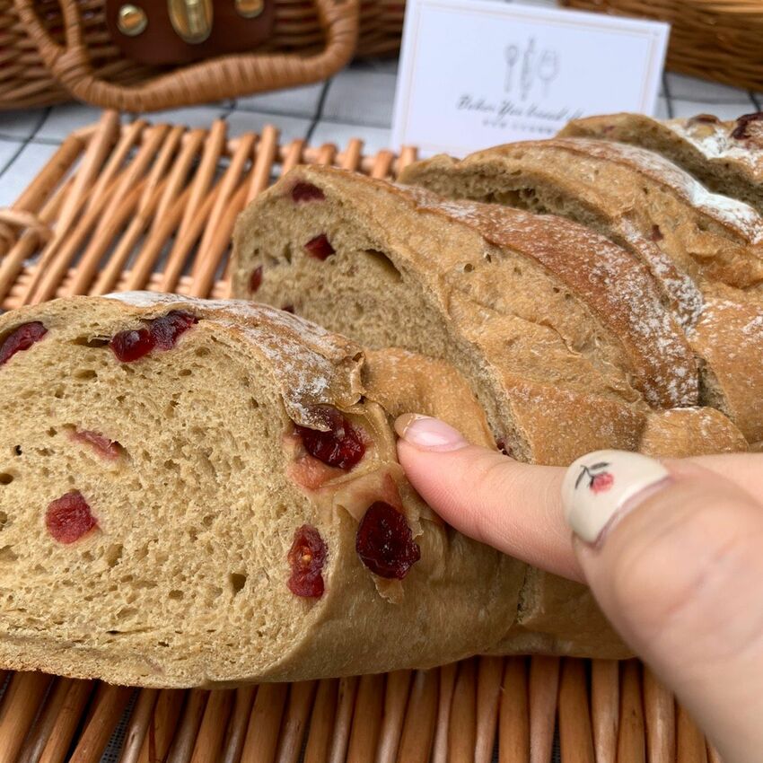 貝克窯·日式柴燒窯烤麵包 嚴選小農食材、紮實的口感、窯烤柴香太好吃了😋