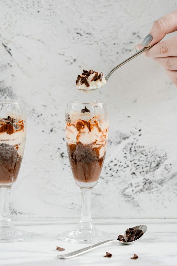 日子雖難，也要來點甜！每口都是濃醇不已的巧克力香-好市多義大利巧克力香檳杯