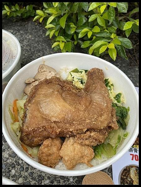 【台中銅板價便當】【常好食便當專賣】懷舊古早味便當,主菜每日搭配豐富的配菜與白飯，超平價又美味