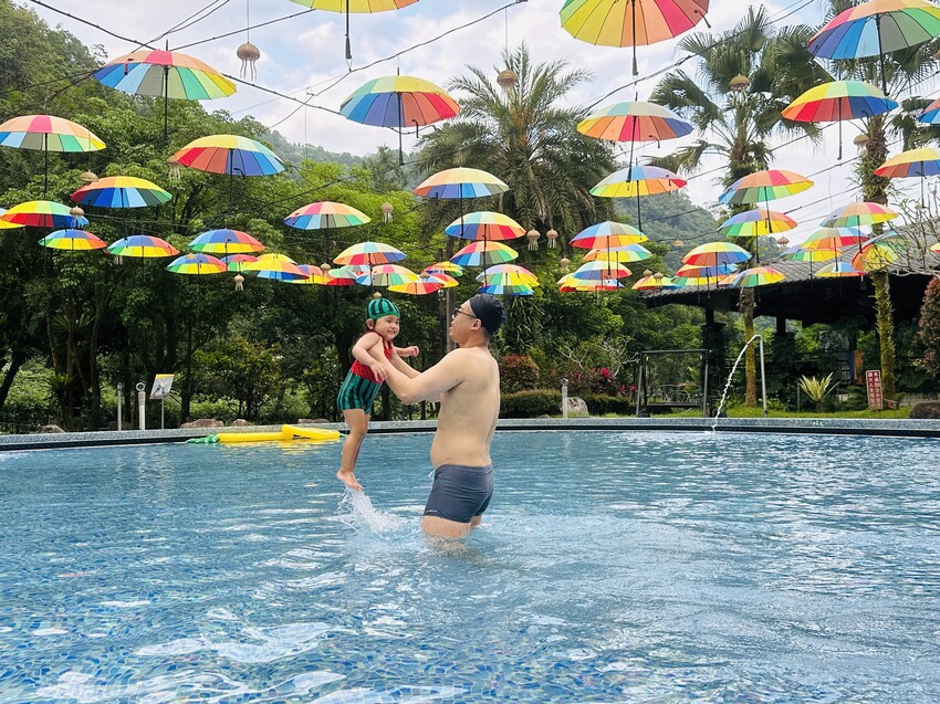 【鳳梨屋水上莊園】宜蘭員山超人氣親子景點!一泊三食住進落羽松 【鳳梨屋水上莊園】宜蘭員山超人氣親子景點!一泊三食住進落羽松