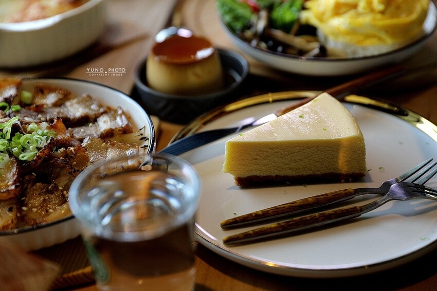 田野裡的老宅秘境餐廳!一望無際翠綠稻田 異國咖哩料理&百多款啤酒|熊轉家田咖喱(台中霧峰景觀餐廳)