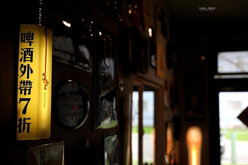 田野裡的老宅秘境餐廳!一望無際翠綠稻田 異國咖哩料理&百多款啤酒|熊轉家田咖喱(台中霧峰景觀餐廳)