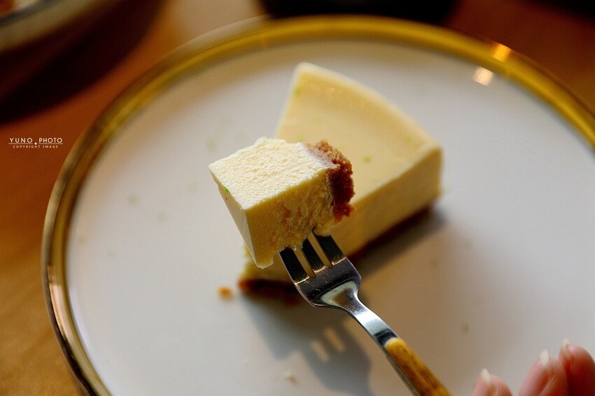 田野裡的老宅秘境餐廳!一望無際翠綠稻田 異國咖哩料理&百多款啤酒|熊轉家田咖喱(台中霧峰景觀餐廳)