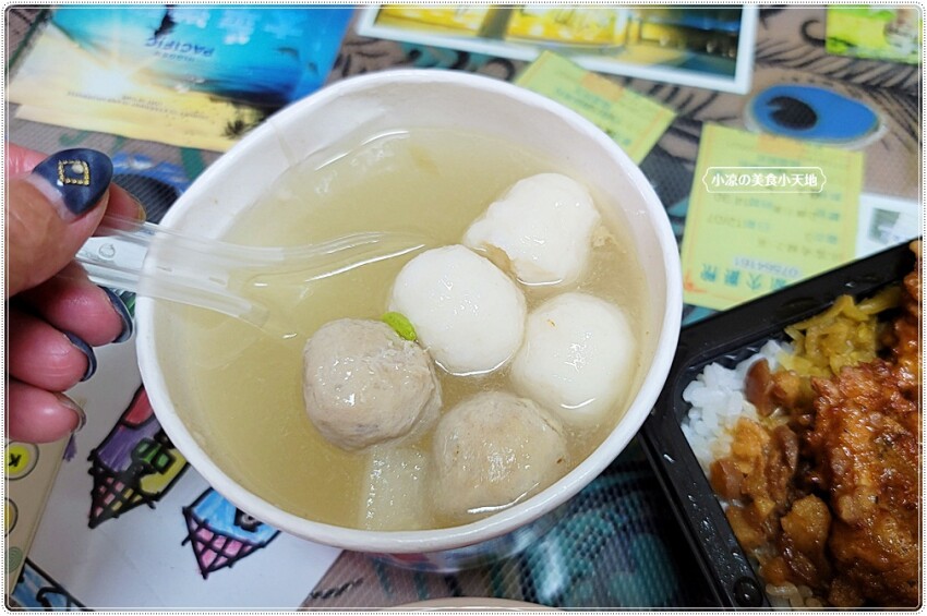 德富灶腳║台中傳統早午餐，一大早就吃的到噴香排骨飯、爌肉飯以及炒麵，加特製生辣椒更夠味！！