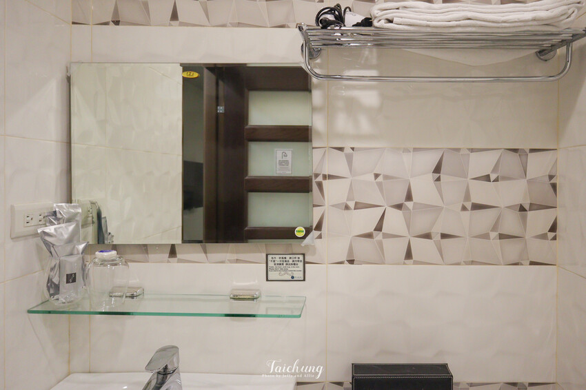 【台中住宿】Mr.Mantter 曼特先生設計旅店，近台中火車站，平價旅宿好選擇！