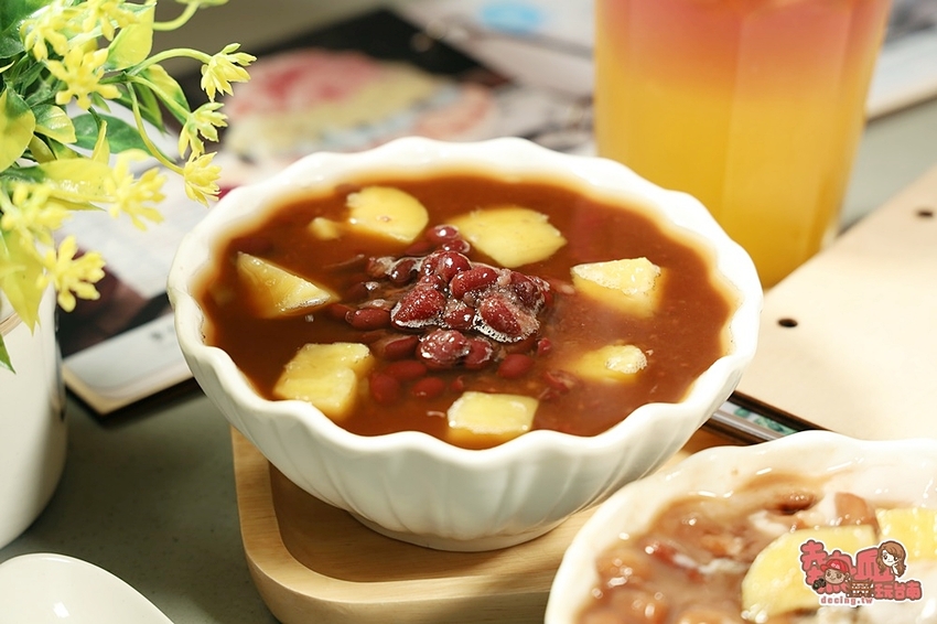 【台南冰店】台南最colorful的雪花冰店!台南限定版可以吃的聖誕樹:lCE YODO極冰.咖啡 - 熱血玩台南。跳躍新世界