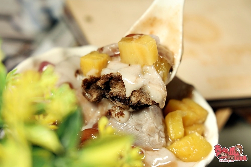 【台南冰店】台南最colorful的雪花冰店!台南限定版可以吃的聖誕樹:lCE YODO極冰.咖啡 - 熱血玩台南。跳躍新世界