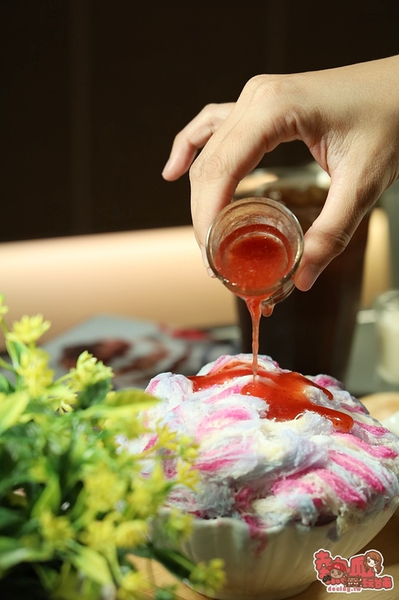 【台南冰店】台南最colorful的雪花冰店!台南限定版可以吃的聖誕樹:lCE YODO極冰.咖啡 - 熱血玩台南。跳躍新世界