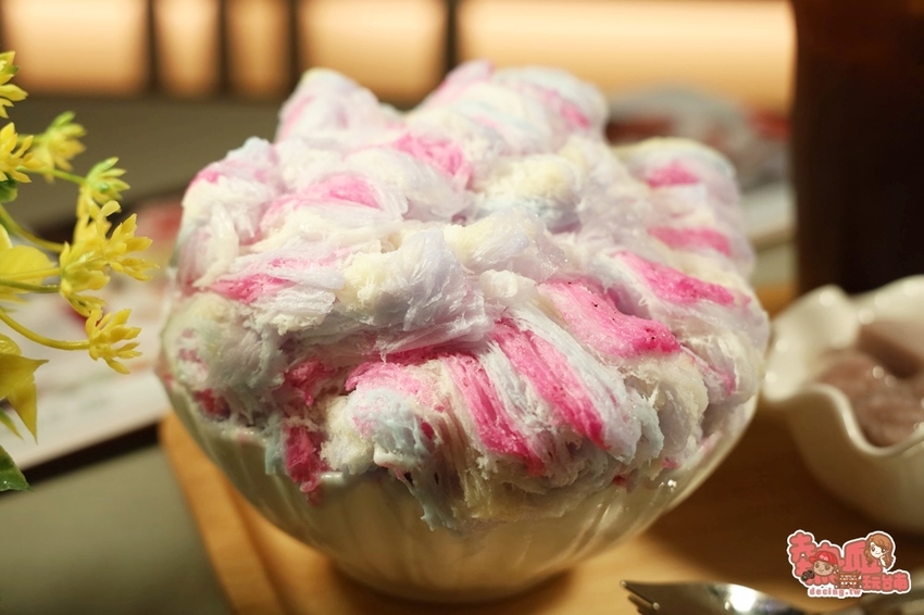 【台南冰店】台南最colorful的雪花冰店!台南限定版可以吃的聖誕樹:lCE YODO極冰.咖啡 - 熱血玩台南。跳躍新世界