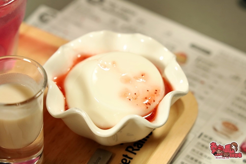 【台南冰店】台南最colorful的雪花冰店!台南限定版可以吃的聖誕樹:lCE YODO極冰.咖啡 - 熱血玩台南。跳躍新世界