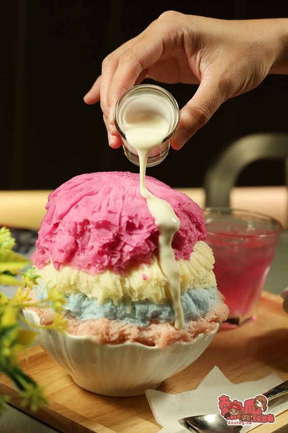 【台南冰店】台南最colorful的雪花冰店!台南限定版可以吃的聖誕樹:lCE YODO極冰.咖啡 - 熱血玩台南。跳躍新世界