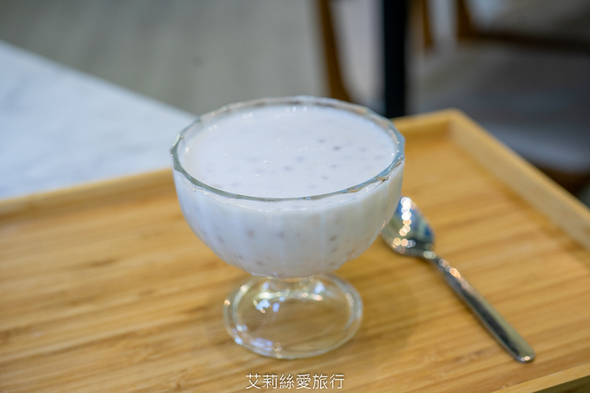 蘆洲最美的越南小吃餐廳 道地越南風味 湯頭濃郁滿足又好吃！