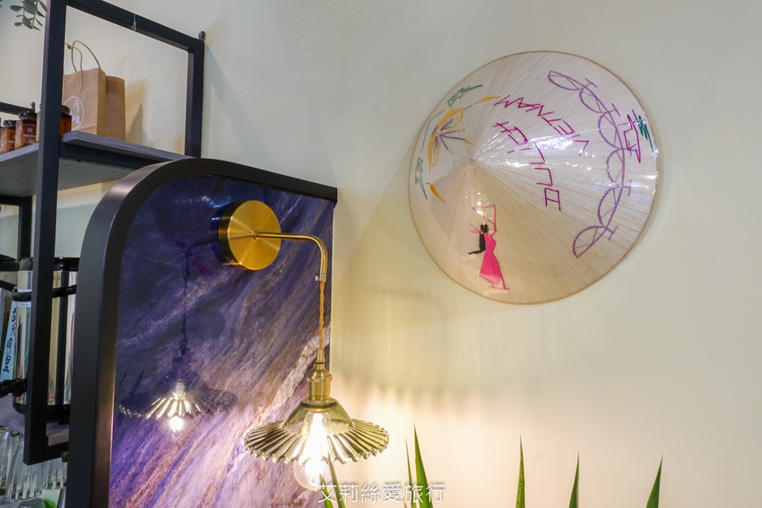 蘆洲最美的越南小吃餐廳 道地越南風味 湯頭濃郁滿足又好吃！