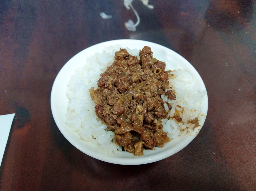 【台南安平】【文章牛肉湯】傳說中&各大名部落客都推薦的牛肉湯終於吃到了