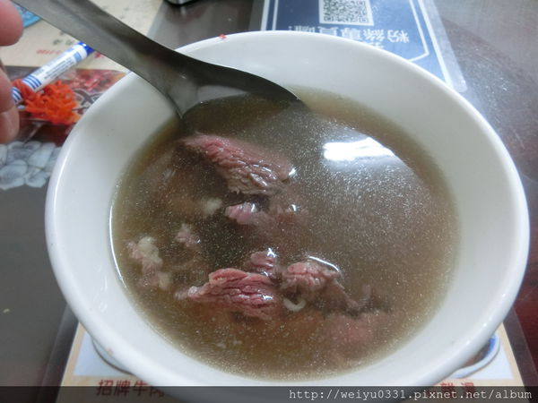 台南府城美食之旅-觀光客最愛美食:文章牛肉湯、阿堂鹹粥、度小月担仔麵!