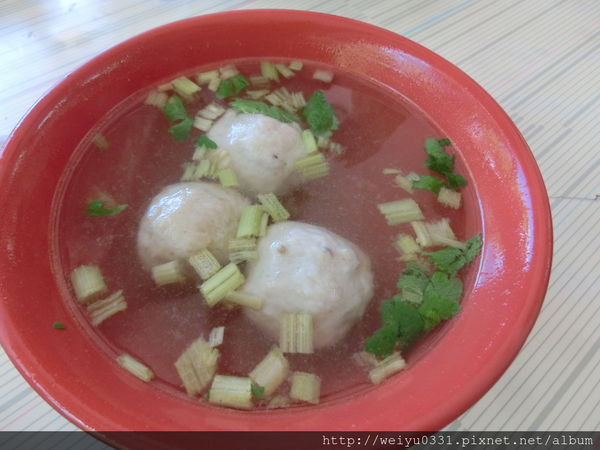台南府城美食之旅-觀光客最愛美食:文章牛肉湯、阿堂鹹粥、度小月担仔麵!