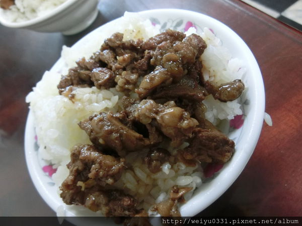 台南府城美食之旅-觀光客最愛美食:文章牛肉湯、阿堂鹹粥、度小月担仔麵!