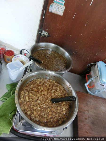 台南府城美食之旅-觀光客最愛美食:文章牛肉湯、阿堂鹹粥、度小月担仔麵!