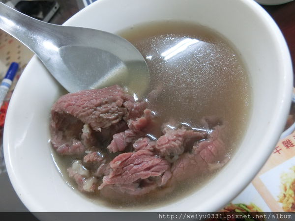 台南府城美食之旅-觀光客最愛美食:文章牛肉湯、阿堂鹹粥、度小月担仔麵!