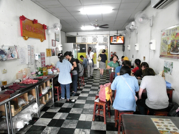 文章牛肉湯:【台南||安平】文章牛肉湯──在地人激推!銷魂清甜牛肉湯&牛燥飯! 文章牛肉湯:【台南||安平】文章牛肉湯──在地人激推!銷魂清甜牛肉湯&牛燥飯!