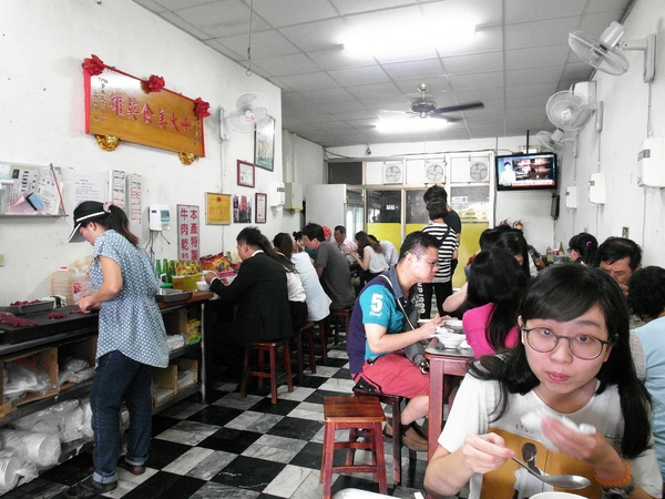 文章牛肉湯:【台南||安平】文章牛肉湯──在地人激推!銷魂清甜牛肉湯&牛燥飯! 文章牛肉湯:【台南||安平】文章牛肉湯──在地人激推!銷魂清甜牛肉湯&牛燥飯!