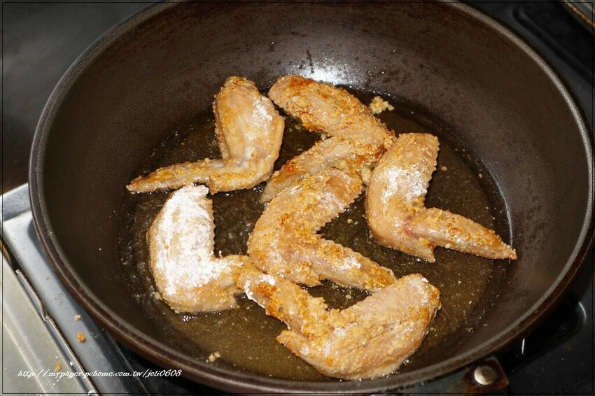 【岩鷺】二節翅&翅小腿~⽇法料理專⽤雞⾁ "台版布列斯頂級雞"的岩鷺英皇雞 ⼀鷺⽇本串燒名店選⽤食材 讓你家就是居酒屋