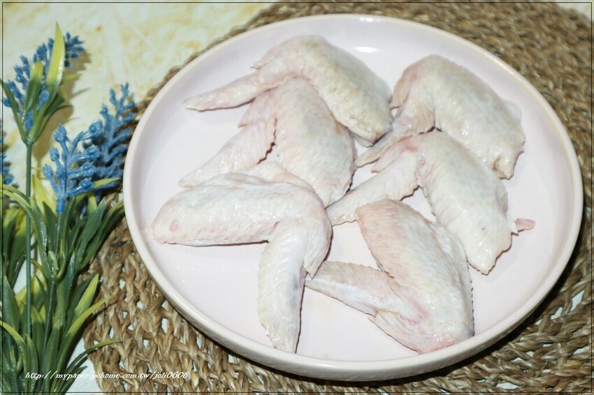 【岩鷺】二節翅&翅小腿~⽇法料理專⽤雞⾁ "台版布列斯頂級雞"的岩鷺英皇雞 ⼀鷺⽇本串燒名店選⽤食材 讓你家就是居酒屋