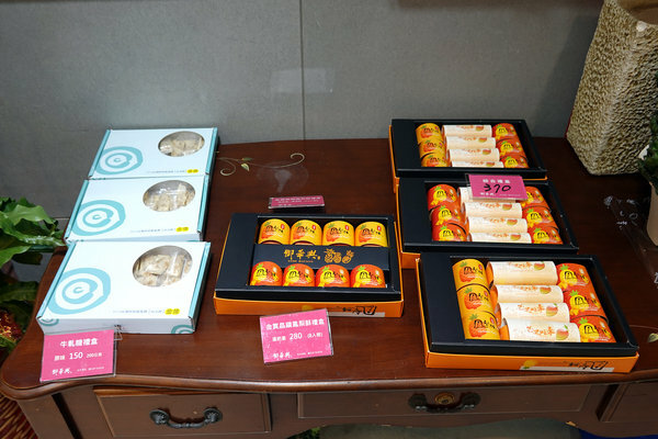 白天也能內用的饒河街夜市美食-御華興茶樓、御華興食品 (7).jpg