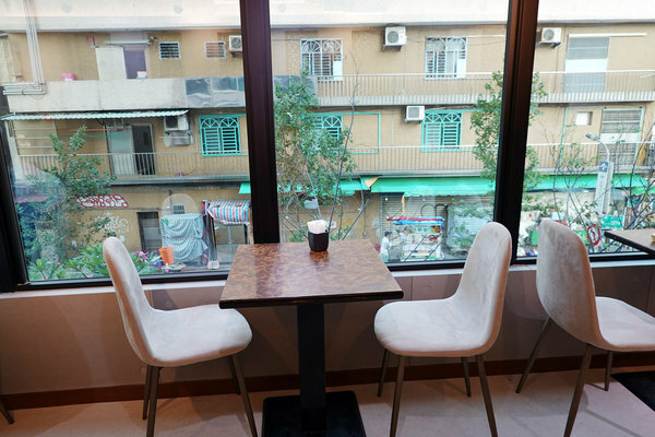 白天也能內用的饒河街夜市美食-御華興茶樓、御華興食品 (39).jpg