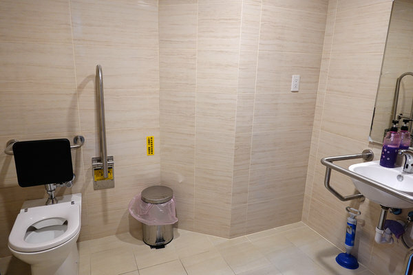 白天也能內用的饒河街夜市美食-御華興茶樓、御華興食品 (9).jpg