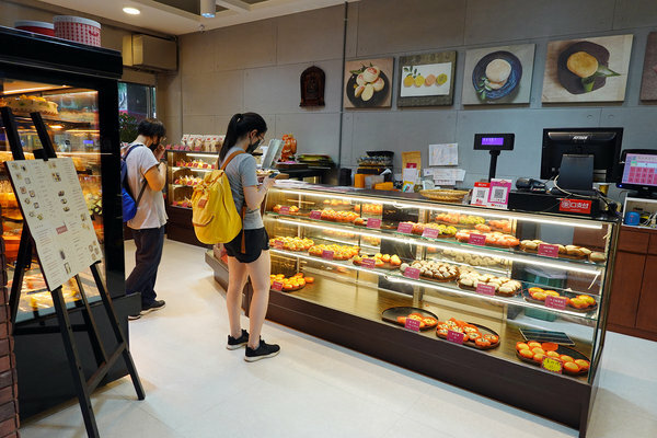 白天也能內用的饒河街夜市美食-御華興茶樓、御華興食品 (36).jpg