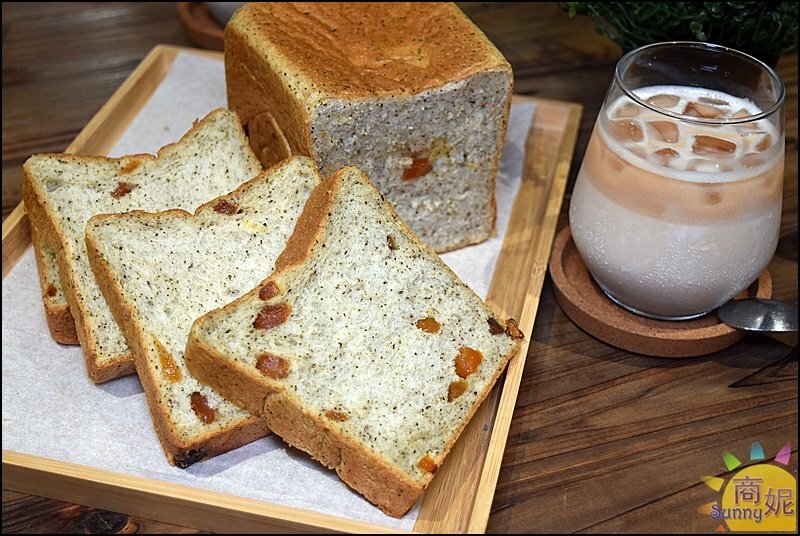 胖子哈利。超浮誇巨無霸肉桂捲.厚切生吐司三明治!全台首家自製麵包南洋早午餐優惠超多-商妮吃喝遊樂