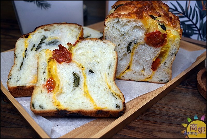 胖子哈利。超浮誇巨無霸肉桂捲.厚切生吐司三明治!全台首家自製麵包南洋早午餐優惠超多-商妮吃喝遊樂