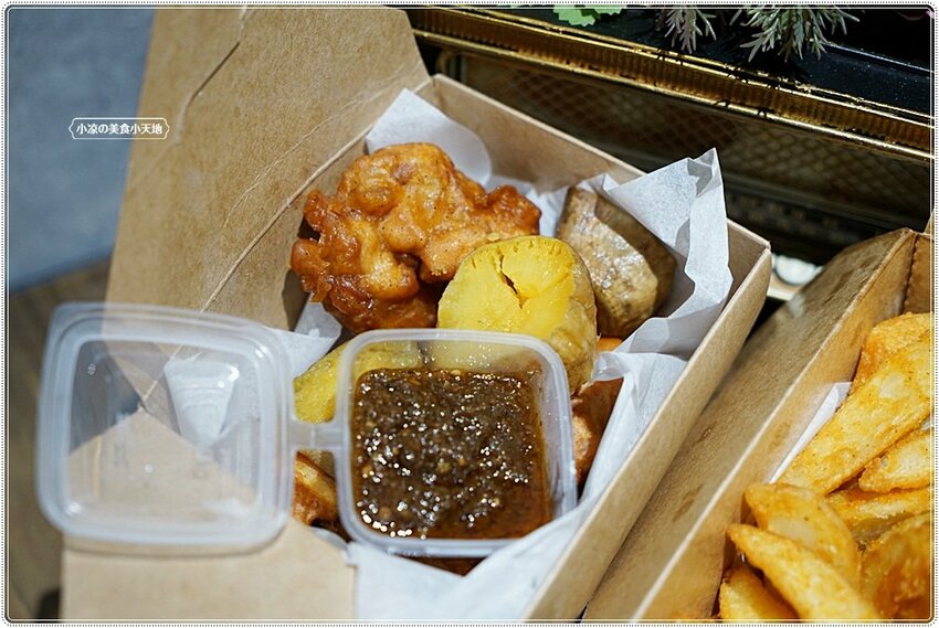 老屋翻新森林系早午餐！！台中首見東南亞特色早午餐，巨無霸肉桂捲、手作生吐司，今天來一趟異國風早午餐brunch吧！！(第二市場美食)