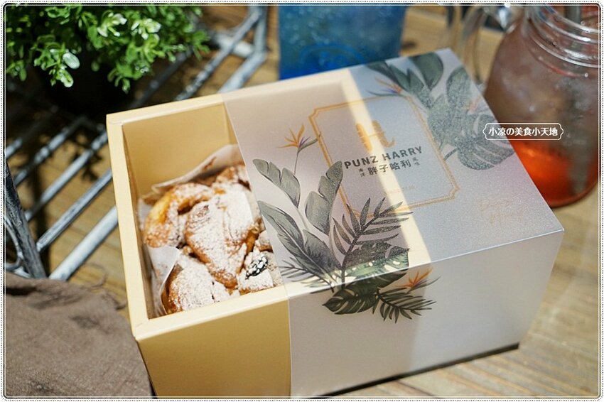 老屋翻新森林系早午餐！！台中首見東南亞特色早午餐，巨無霸肉桂捲、手作生吐司，今天來一趟異國風早午餐brunch吧！！(第二市場美食)