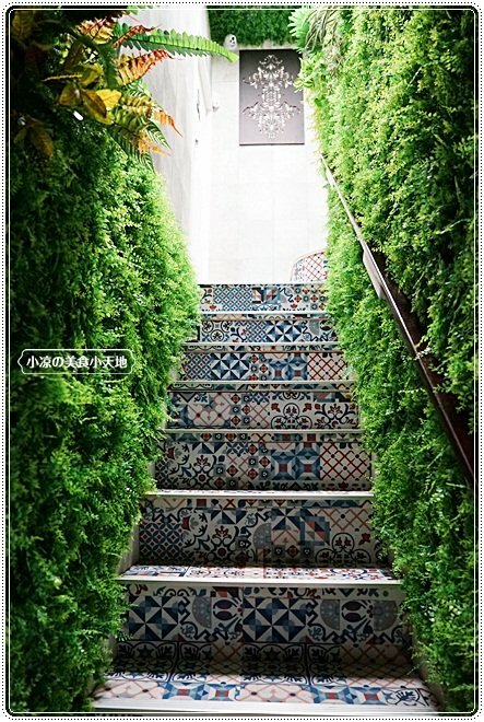 老屋翻新森林系早午餐！！台中首見東南亞特色早午餐，巨無霸肉桂捲、手作生吐司，今天來一趟異國風早午餐brunch吧！！(第二市場美食)