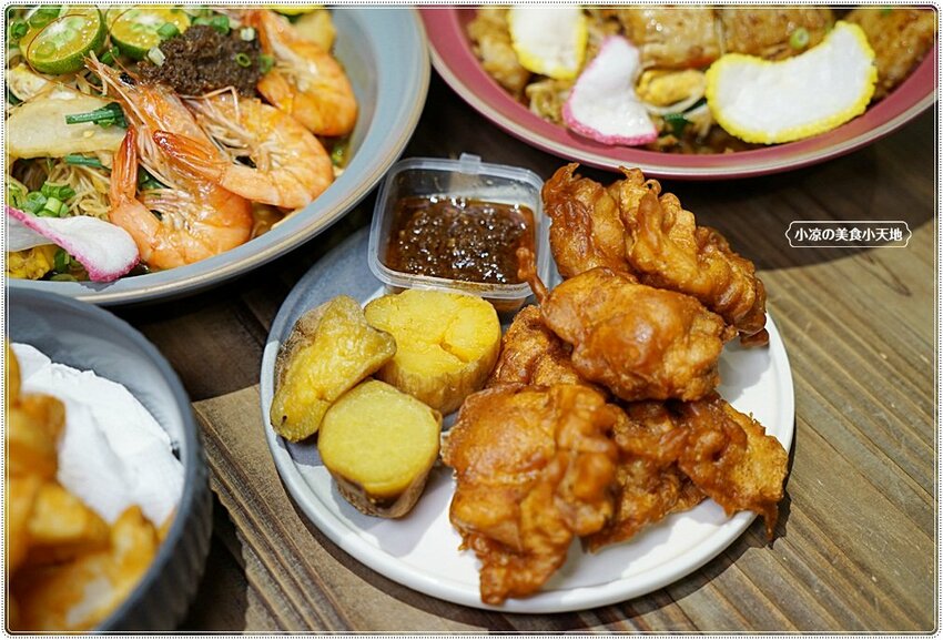 老屋翻新森林系早午餐！！台中首見東南亞特色早午餐，巨無霸肉桂捲、手作生吐司，今天來一趟異國風早午餐brunch吧！！(第二市場美食)